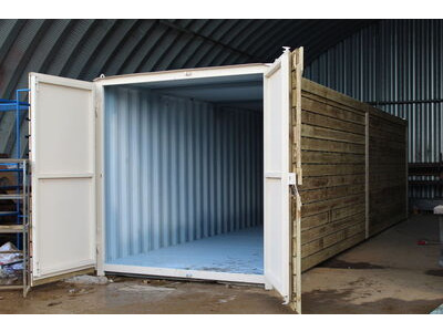 SHIPPING CONTAINERS 25ft once used cladded container - Classic Rustic CLO25