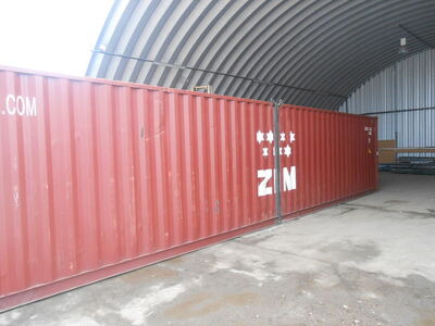 SHIPPING CONTAINERS 40ft Transportable as 2 x 20ft units SC70